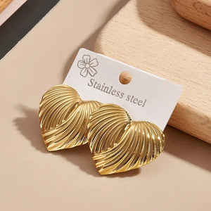 Golden Ribbed Shell Statement Earring