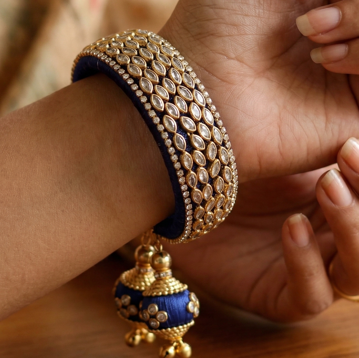 Silk Thread Mani Kundan Bracelet