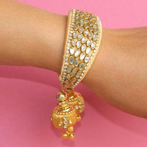 Silk Thread Mani Kundan Bracelet